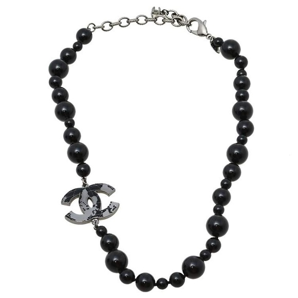 CHANEL PEARLS Choker Black Beaded Enamel Map CC Charm Necklace - Picture 10 of 10